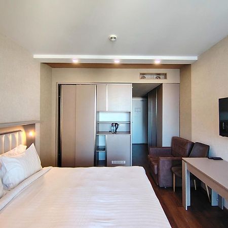 Aphrodite Apartments Batumi Luaran gambar
